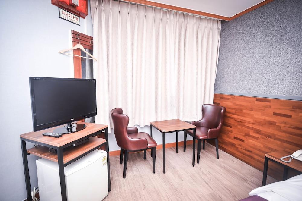 Noblesse Tourist Hotel Seul Zewnętrze zdjęcie